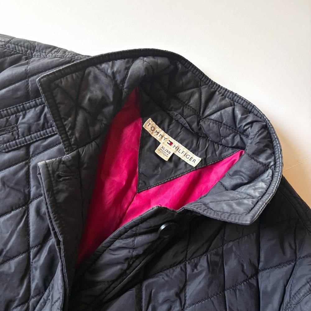 Tommy Hilfiger Quilted Jacket Womens XL Black Diamond Stitch Hot Pink Lining.